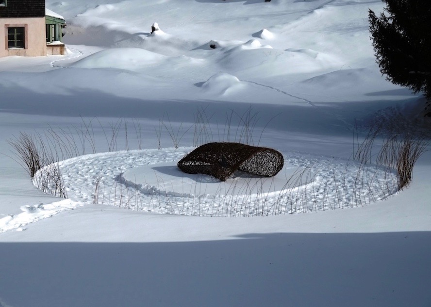 florence cannavacciuolo-sepiole de jour-contemporary-basketry-sculpture-oeuvre contemporaine-art paysage-architecture-design-vannerie-tressage-jardin-deco-construction-structure-installation artistique-environnement-materiaux naturels-patrimoine.