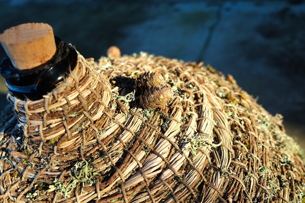 florence cannavacciuolo-dame jeanne-meleze-contemporary-basketry-sculpture-oeuvre contemporaine-art paysage-architecture-design-vannerie-tressage-jardin-deco-construction-structure-installation artistique-environnement-materiaux naturels-patrimoine.