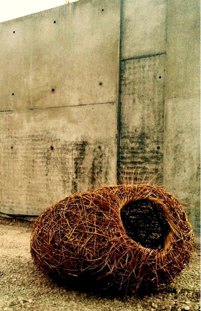 module beton-contemporary-basketry-sculpture-oeuvre contemporaine-art paysage-architecture-design-vannerie-tressage-jardin-deco-construction-structure-installation artistique-environnement-materiaux naturels-patrimoine.